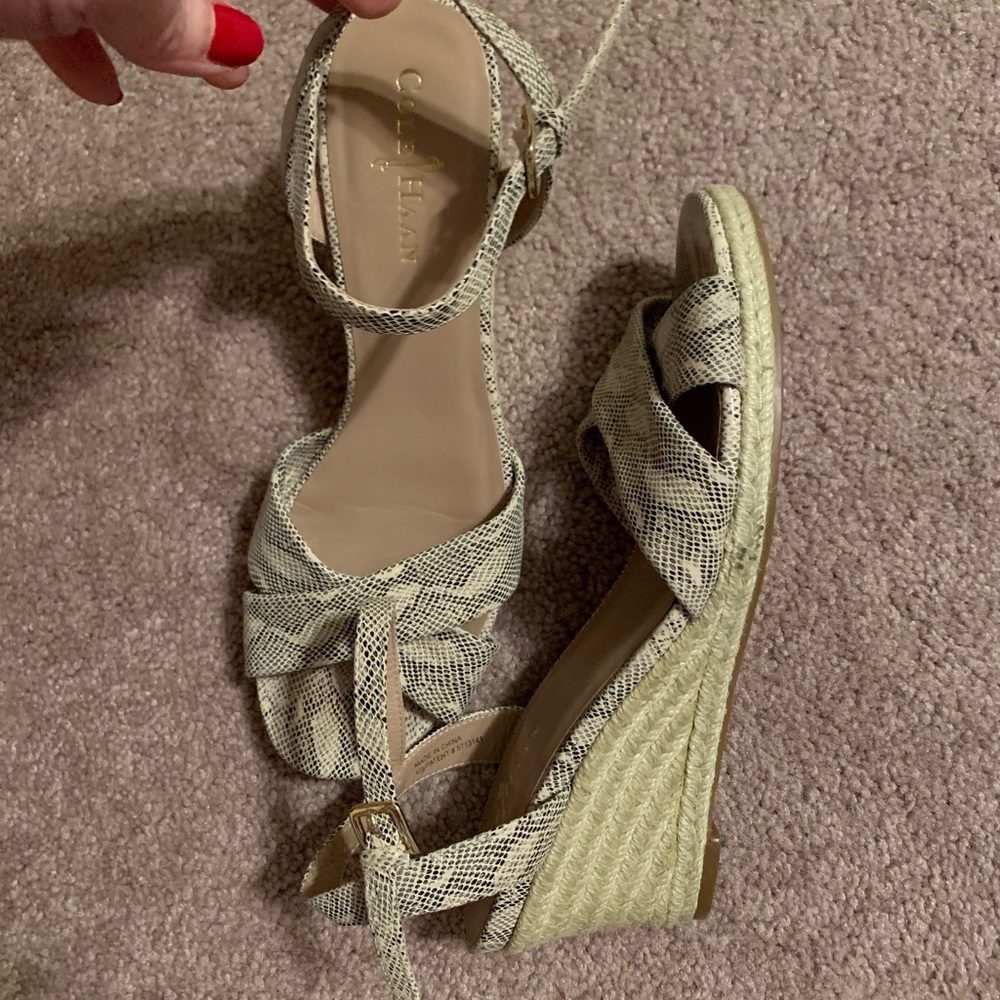 Cole Haan Leather Wedge Sandal Nike Air Python print wedges 8AA - Picture 1 of 8